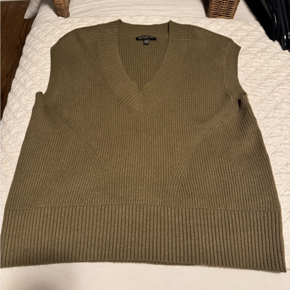 Banana Republic Olive Green Knit Vest